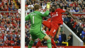 Benteke Diharapkan Jebol Gawang Arsenal