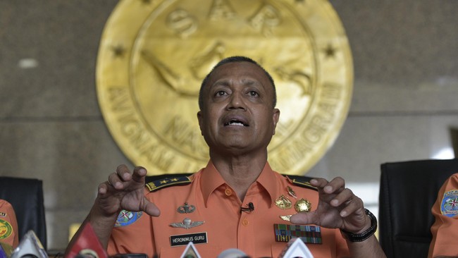 Deputi Bidang Operasi SAR Basarnas Heronimus Guru mengatakan saat ini seluruh Sumatera berstatus Siaga I bencana. Basarnas pun bersiap mengirimkan bantuan.