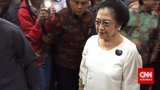 "Saya sadar dengan pernyataan ini, saya bakal di-bully di media sosial. Tapi menurut saya, pemikiran ini logis," ujar Ketua Umum PDIP Megawati Soekarnoputri.