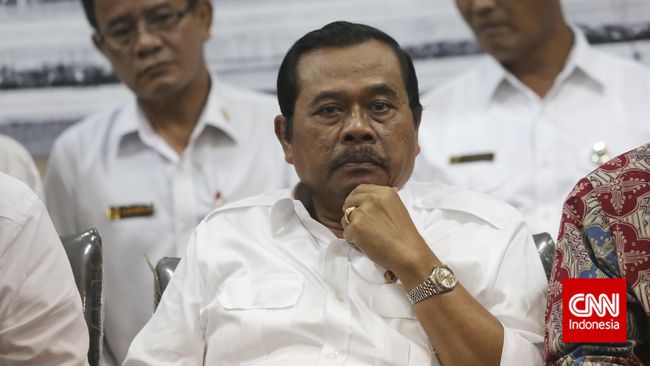 Kejaksaan Masih Tunggu Proses Hukum Mary Jane di Filipina Jaksa Agung Prasetyo menampik anggapan tidak dilakukannya eksekusi mati tahap ketiga karena adanya kekurangan biaya operasional.