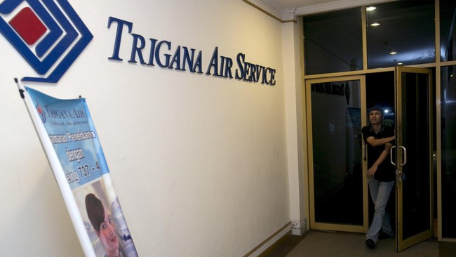 Direktur Operasional Trigana Air Beny Sumariyanto saat dihubungi mengaku sedang rapat dan belum bisa memberi keterangan.