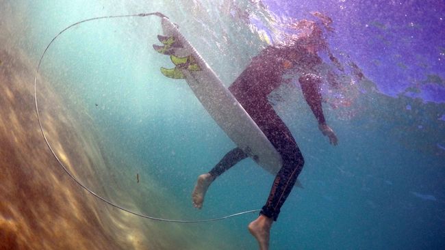 Dari mulai menjelajah gunung berapi sampai kejuaraan surfing, semua bisa dilakukan dalam festival seni budaya di Lampung.