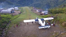 Menunggu Arkeolog Menyingkap Kisah Penerbangan di Papua