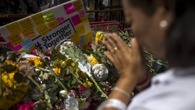 Pasca Serangan Bom, Kuil Erawan di Bangkok Kembali Dibuka
