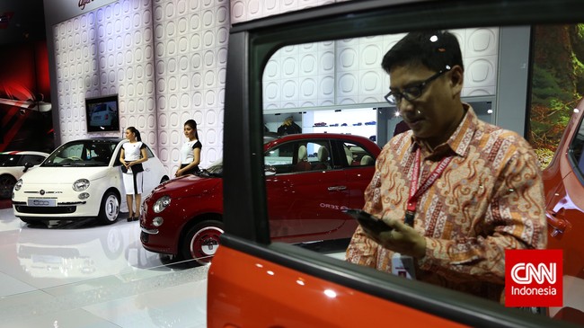 Sampai April 2016 laba perusahaan pembiayaan tercatat sebesar Rp3,25 triliun atau turun 17,71 persen ketimbang periode yang sama tahun lalu.