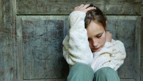 Kekerasan Emosional dan Fisik Sama Bahayanya bagi Anak