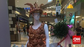 Pertama di Indonesia, Gaun-gaun Unik Terbuat dari Roti