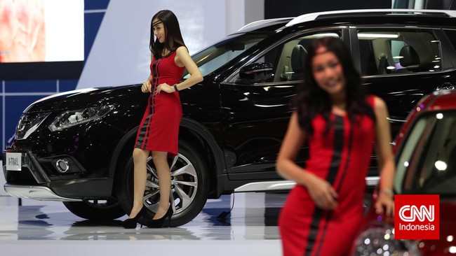 Angka tersebut naik 22 persen dibandingkan total penjualan otomotif dalam IIMS 2015 yang mencapai Rp1,64 triliun.