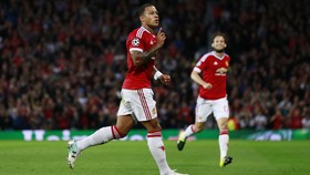 Van Gaal Tak Ingin Depay dan Martial Terlalu Disorot