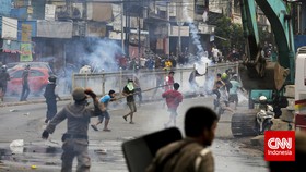 Warga Kampung Pulo Diminta Tak Paksa Pemprov Langgar Aturan