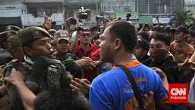 Wagub Djarot Anggap Lumrah Penolakan Warga Kampung Pulo