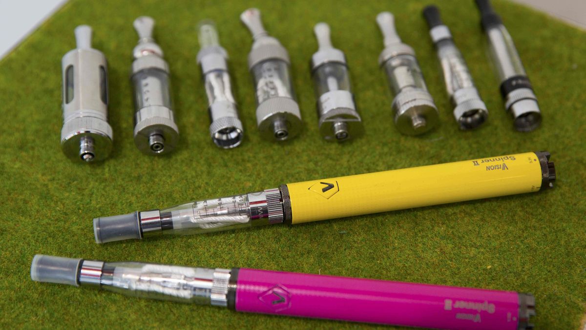 7 Bahaya Vape, Candu Hingga Penyakit Paru