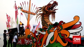 Meriam Pengusir Kuntilanak di Festival Karnaval Khatulistiwa