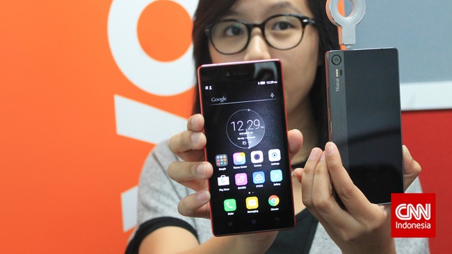 Pada pameran CES 2016 di Las Vegas, Lenovo memperkenalkan ponsel canggih dengan harga cukup menggoda.