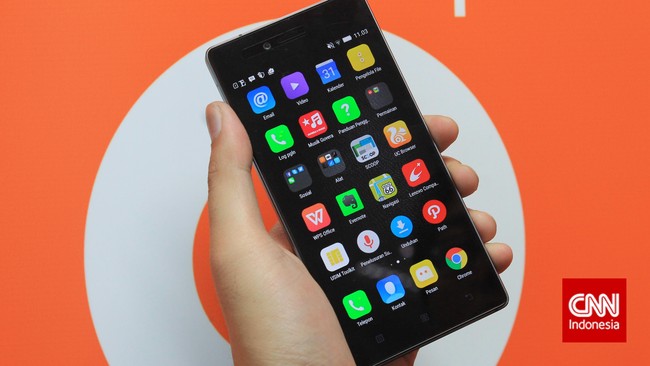 Berikut kesan pertama menjajal Lenovo Vibe Shot, smartphone yang dibekali dengan kamera beresolusi 16 megapixel dan unit flash khusus untuk foto selfie.