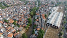 Sengkarut Keadilan yang Diharapkan Warga Bantaran
