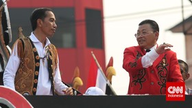 Memukau dan Meriahnya Karnaval Khatulistiwa