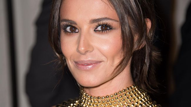 Di saat susah itulah Cheryl selalu mendapat semangat dari orang tuanya untuk tetap bekerja keras. Cheryl tetap diikutkan les tari sejak usia empat tahun.