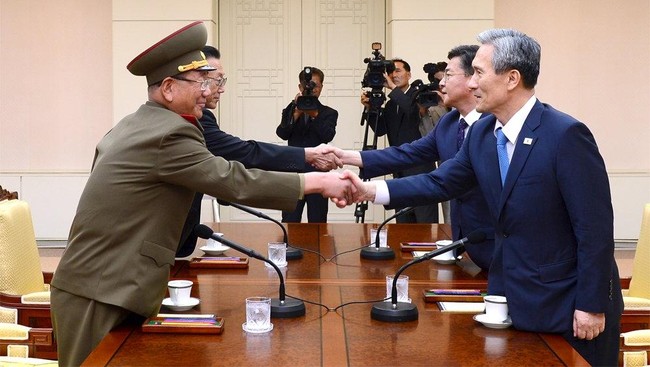 Korsel menerima undangan Korut untuk mengadakan pertemuan tingkat pemerintah pertama kalinya pada 26 November mendatang di perbatasan militer kedua negara.