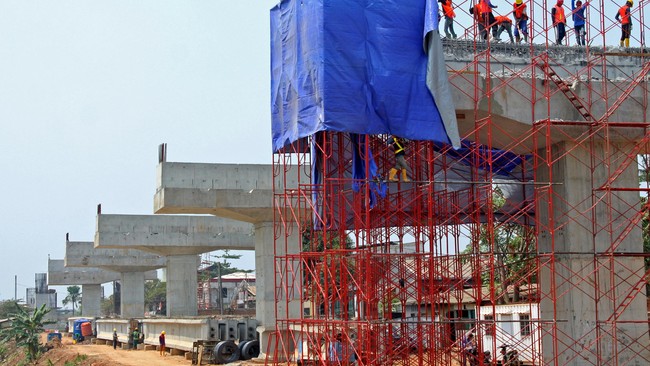 Ruas tol yang siap didanai SMI adalah Solo-Ngawi, Semarang-Solo, Palembang-Indralaya, dan proyek tol  Bekasi-Cawang-Kampung Melayu (Becakayu).