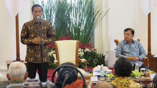Menurut Sekretaris Kabinet Pramono Anung, pemerintah tengah berupaya membangun kembali kepercayaan pasar.