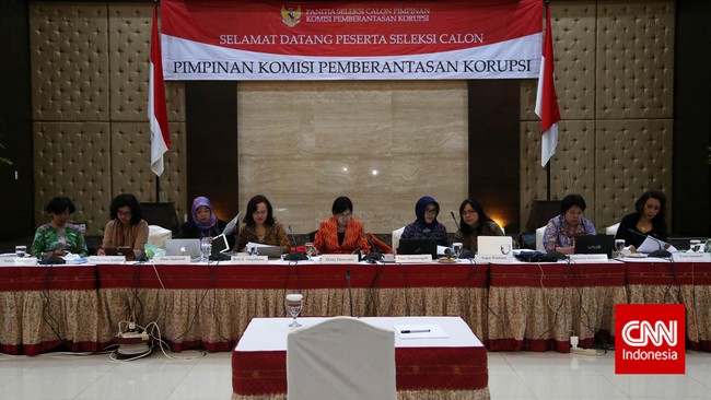 Menurut anggota Komisi III DPR Nasir Djamil, dalam praperadilan bisa dijelaskan mengapa Polri baru sekarang menetapkan tersangka.