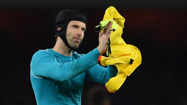 Petr Cech puas atas performanya saat menghadapi Bayern Munich namun ia memilih memuji penampilan tim secara keseluruhan.