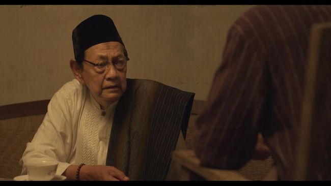 Aktor senior Deddy Sutomo yang terkenal bermain dalam 'Tutur Tinular III' (1992) dan 'Mencari Hilal' (2015) dikabarkan meninggal dunia di usia 76 tahun.