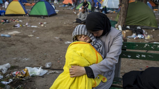 Arus Imigran dari Yunani Tiba di Hungaria