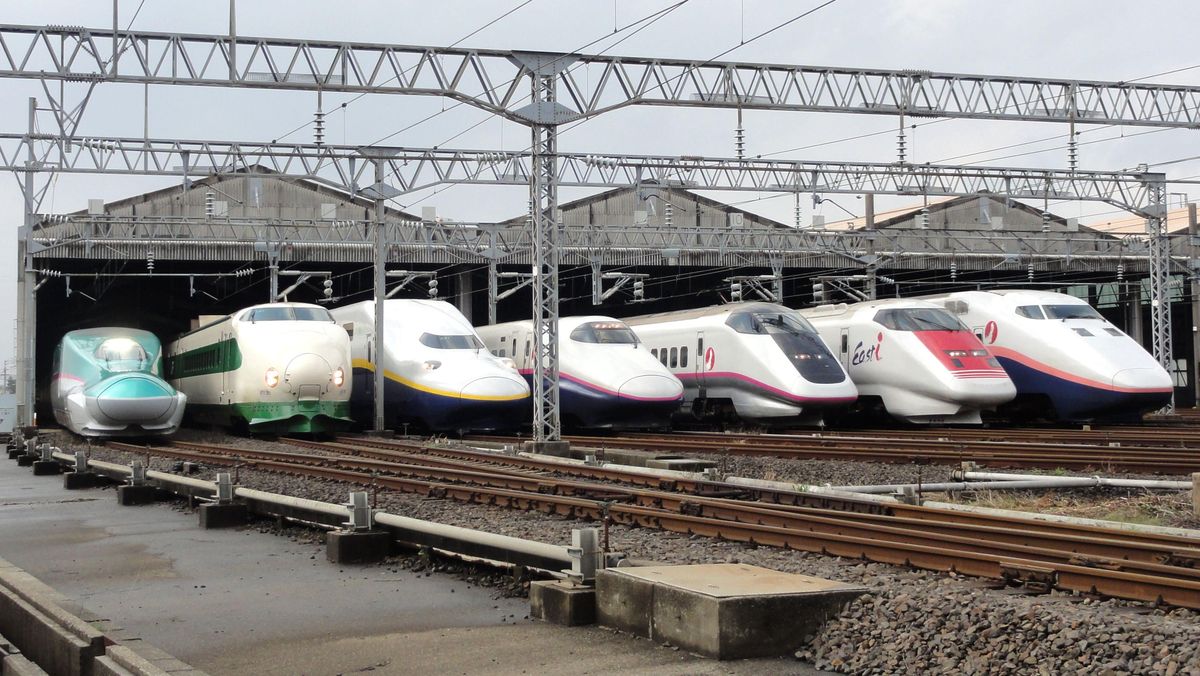 Senja Kala Shinkansen 'Hantu' Jepang, Melihatnya Lewat Bisa Bawa Hoki