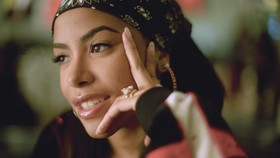Aaliyah dan Drake Berduet di 'Talk Is Cheap'