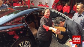 Politik Abu-abu PDI Perjuangan di Pembangunan Gedung DPR