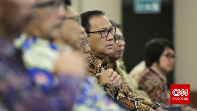 Menurut Gubernur BI, Fitch menilai ekonomi RI akan tumbuh solid ditopang kemampuan adaptasi yang tinggi dalam menghadapi tantangan lokal dan global.