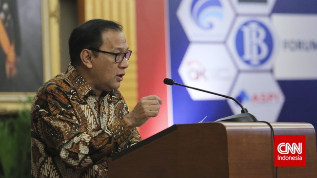 Meski begitu, Bank Indonesia memastikan akan tetap berhati-hati dalam menjaga indikator moneter guna mengurangi tekanan terhadap nilai tukar Rupiah.