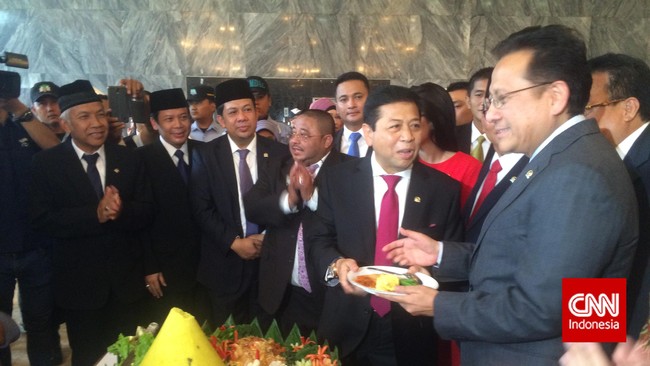 Dari 39 Rancangan Undang-Undang yang masuk dalam Prolegnas 2015, baru tiga RUU yang telah selesai dibahas dalam keputusan Rapat Paripurna. 