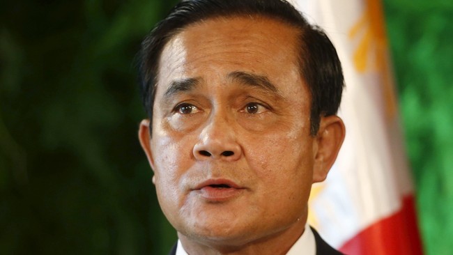 Kepolisian Thailand mengatakan akan mengadili 11 aktivis yang mencoba menggelar protes terkait dugaan korupsi pada pembangunan sebuah taman militer.