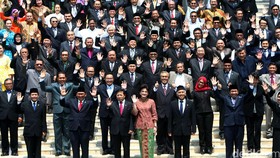 Ramai-ramai Tolak Kenaikan Tunjangan Dewan