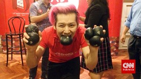 Takeru Kobayashi si Kurus Pemegang Rekor Makan Tercepat Dunia