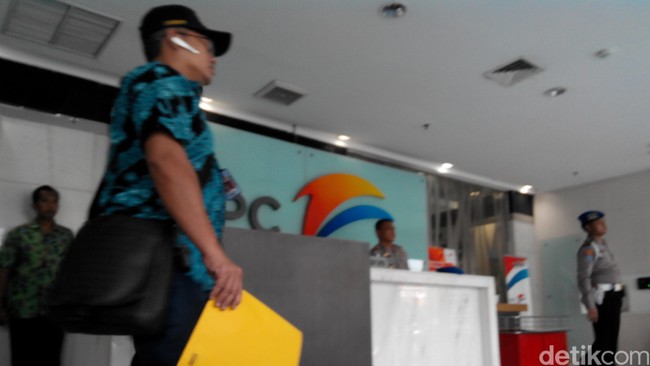 DPR satu suara setuju membentuk pansus untuk mengawal penegakan hukum dalam menindak dugaan tindak pidana korupsi yang terjadi di PT Pelindo II.