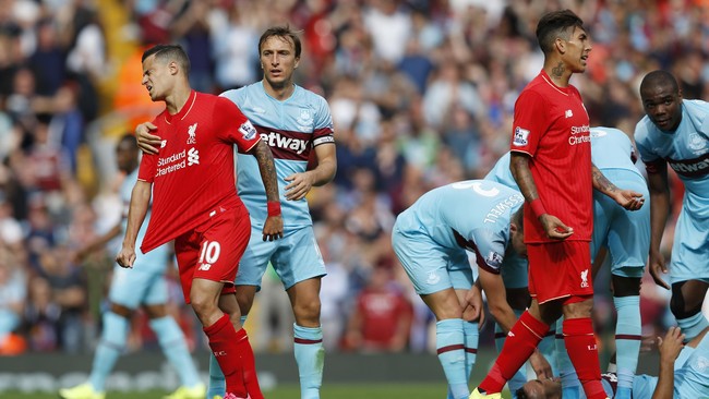 Kapten West Ham United Mark Noble membawa timnya untuk pertama kali sejak 1963 meraih kemenangan di kandang Liverpool, Stadion Anfield