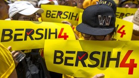 Ribuan Demonstran Malaysia Tuntut Najib Razak Mundur