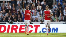 Gol Bunuh Diri Beri Arsenal Tambahan Tiga Poin
