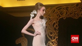 Saat Baju Keseharian China Disulap Jadi Gaun Pengantin Mewah