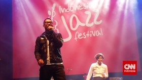 Kemeriahan Aksi Maliq & D'Essentials di IJF 2015