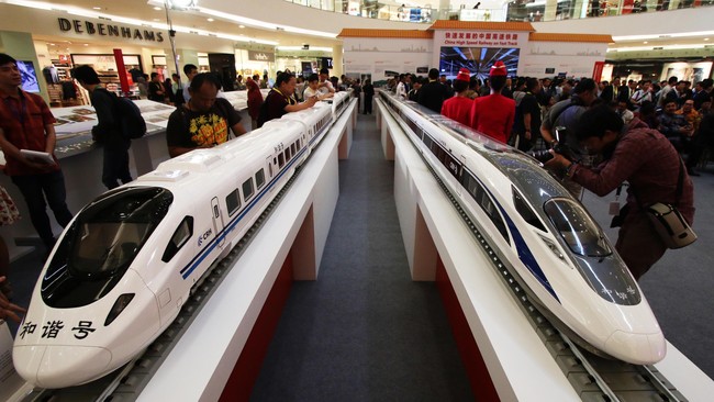 Seluruh perusahaan pelat merah terkait diminta berkontribusi menjual potensi pengembangan kota transit proyek kereta cepat Jakarta-Bandung.