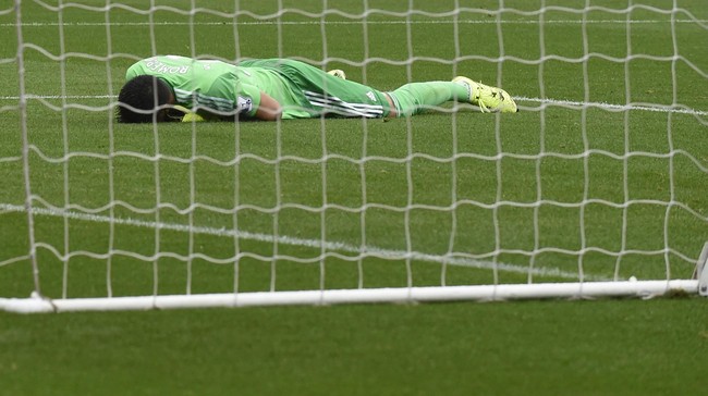 Louis van Gaal tak menganggap bahwa kekalahan Manchester United dari Swansea City murni karena kesalahan Sergio Romero seorang diri.