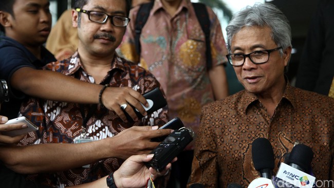 Namun laporan audit yang dilakukan tidak menunjukkan angka kerugian dan nama pihak yang dituding memainkan peran dalam pengadaan minyak dan BBM impor.