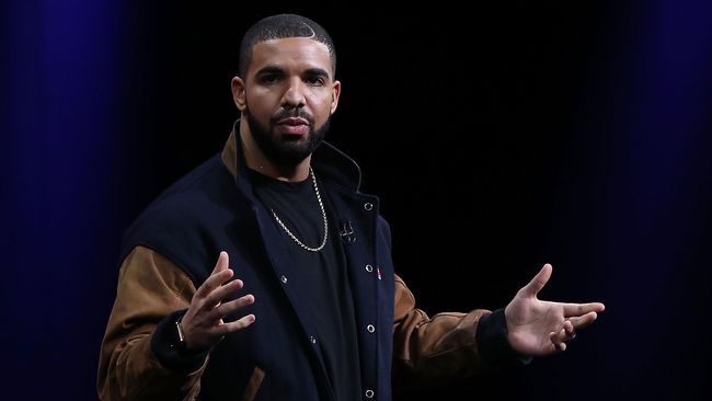 Drake mengonfirmasi tak akan menghadiri ajang Grammy Awards di Microsoft Theatre, pada 15 Februari mendatang.