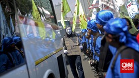 Pro-Kontra Aturan Baru JHT Bisa Cair Saat Usia 56 Tahun