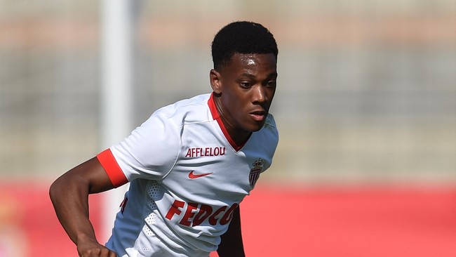 Manchester United siap membayar mahal Anthony Martial jika sang pemain bisa meraih beberapa penghargaan individual tertentu.